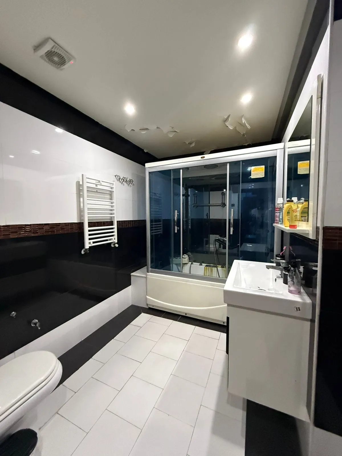  Appartement prestigieuse  de type  S+3 Haut Standing