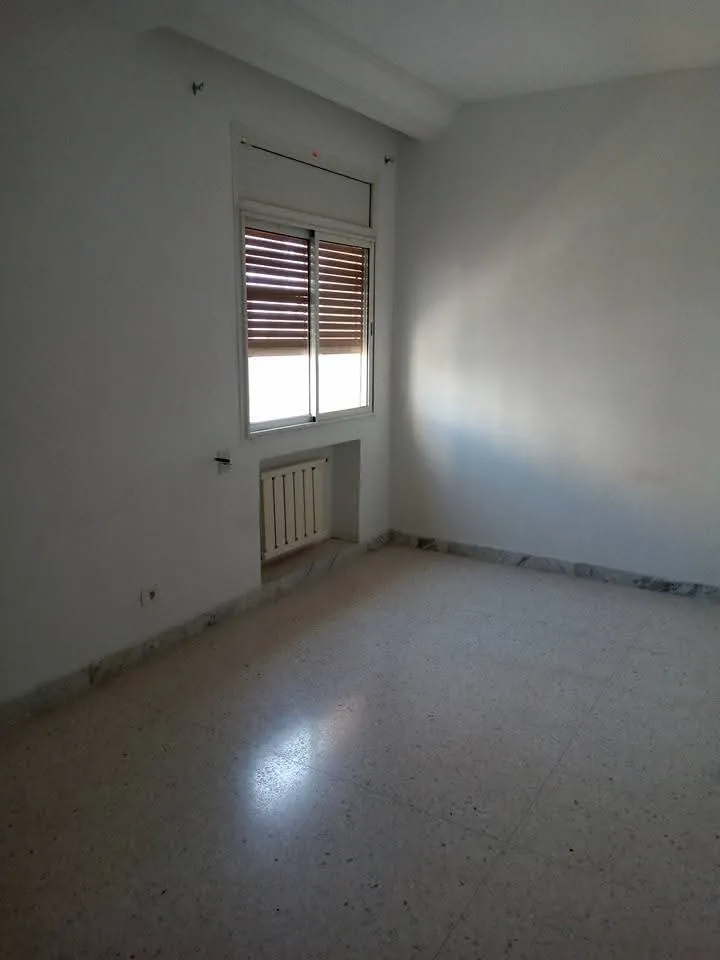 APPARTEMENT S+3 À LOUER