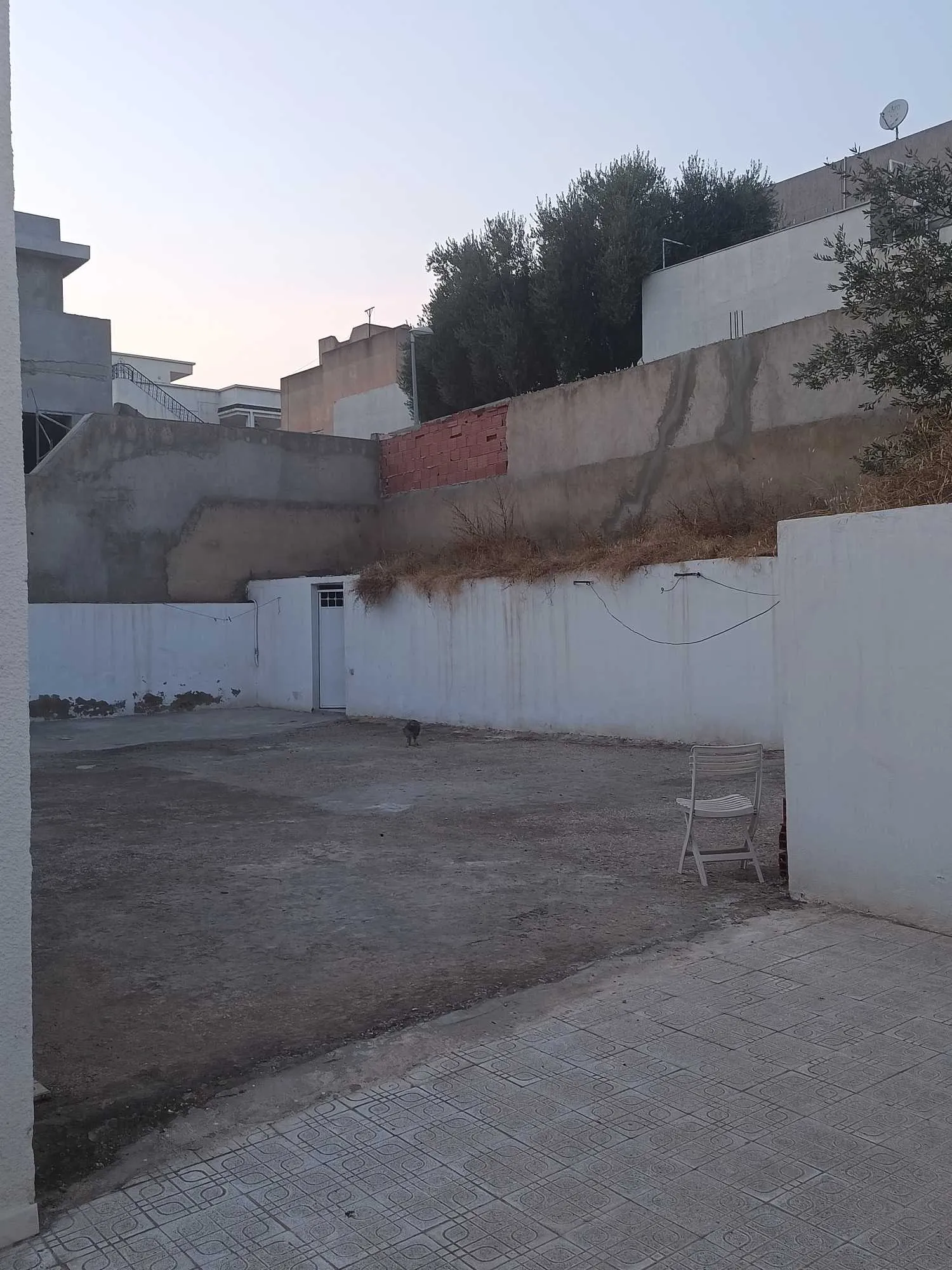 A vendre villa S+4 à El Mourouj 1