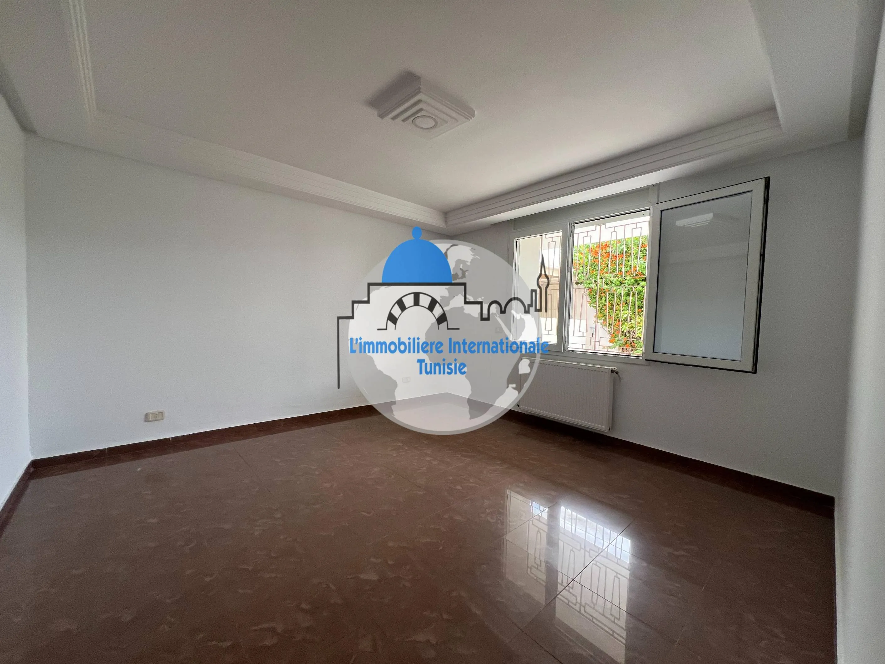 Appartement S+2 au RDC à louer - à khzema Est