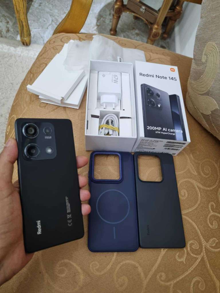 redmi note 14s ram 8g+4g stockage 256g 

