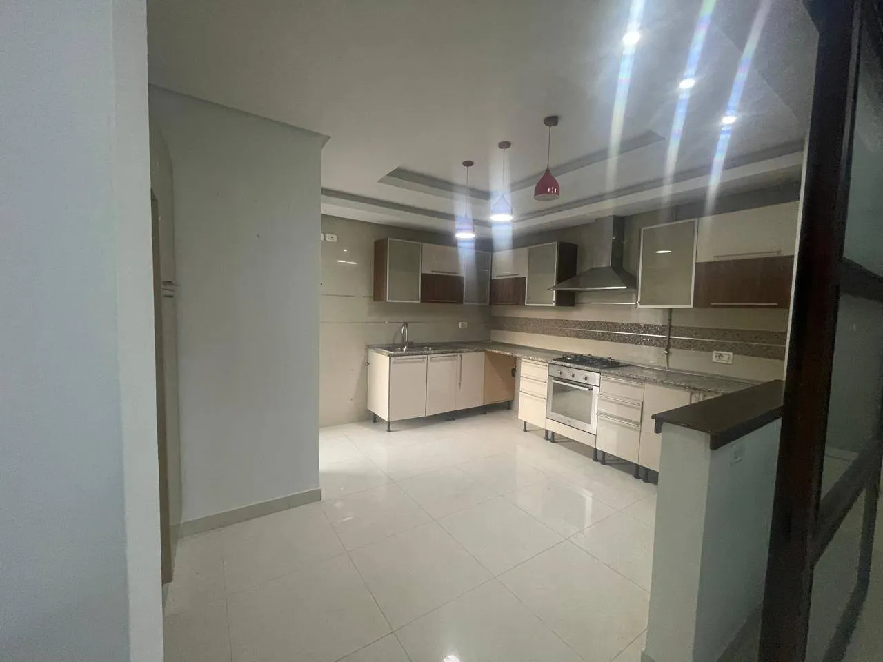 AV Grand S3 Titré 305 MD