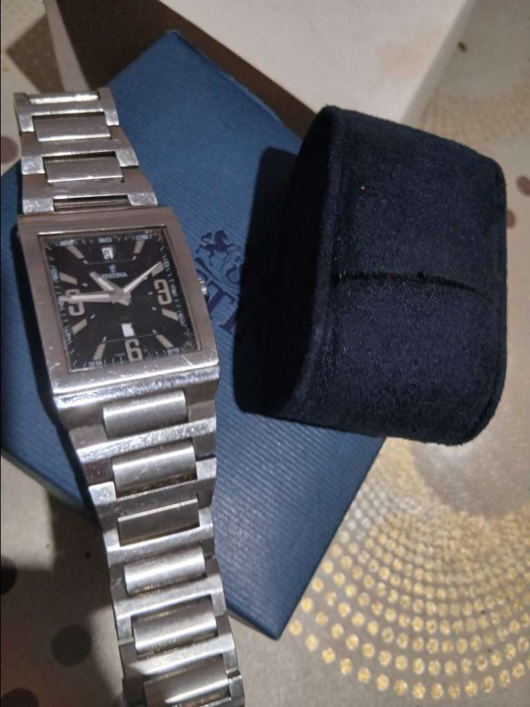 montre festina original emporté de France stal stel acier inoxydable téléphone ☎️ 53335227