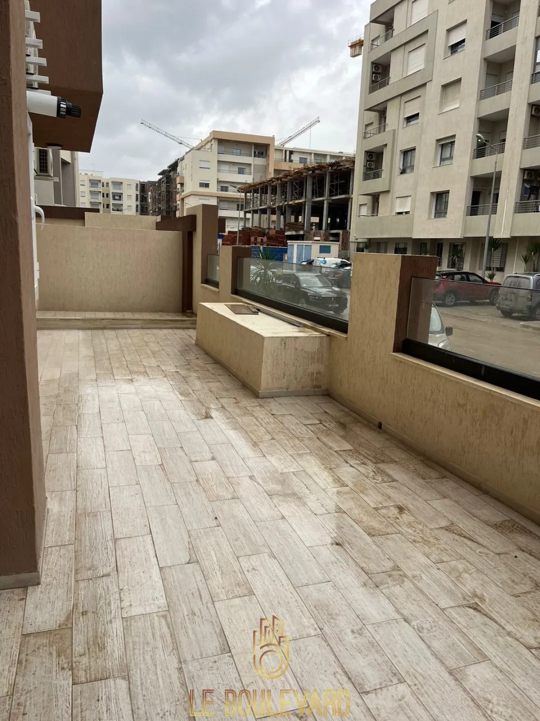 A vendre Appartement S+2 avec terrasse à Nouvelle Soukra , Ariana