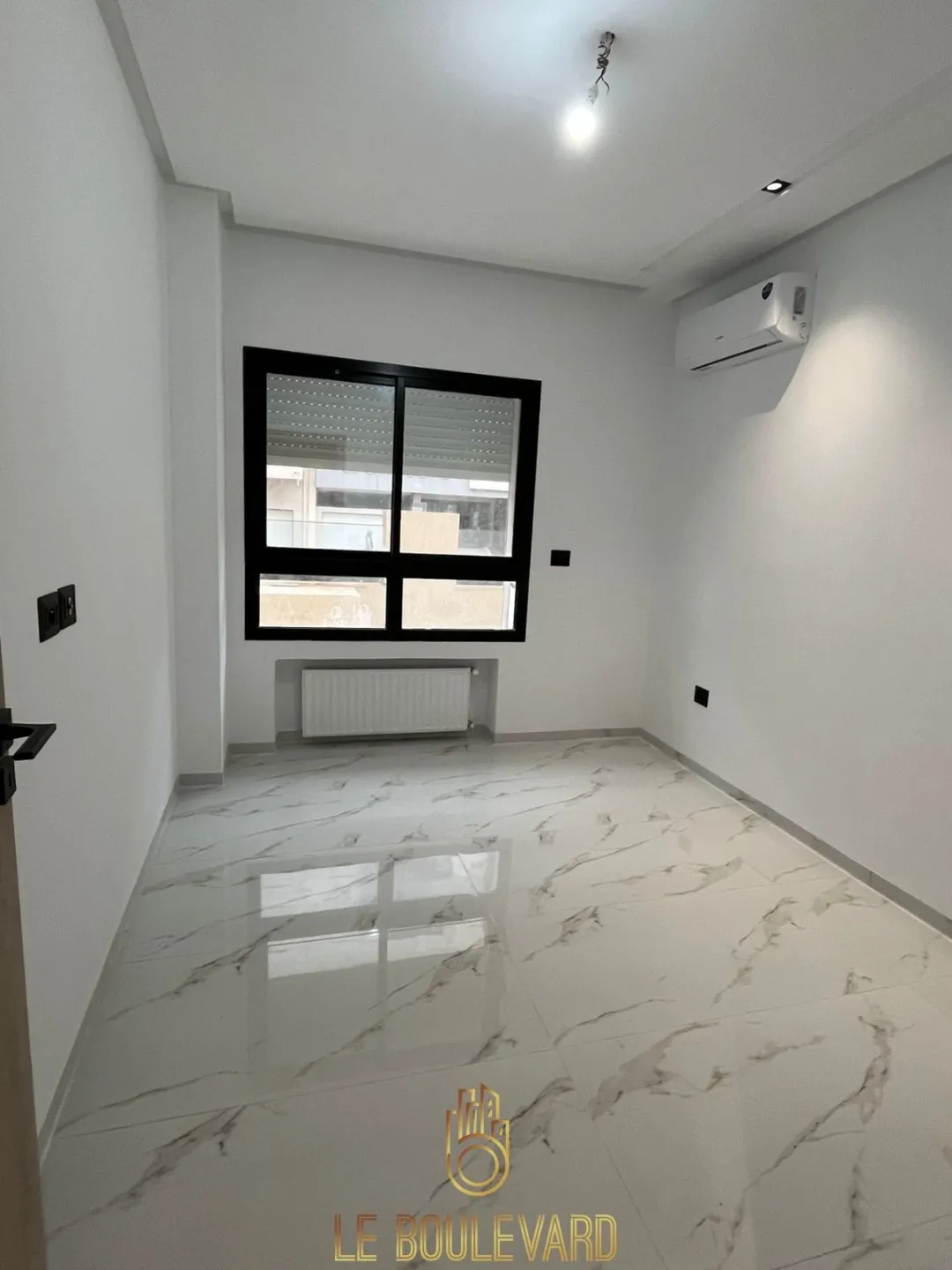 A vendre Appartement S+2 avec terrasse à Nouvelle Soukra , Ariana