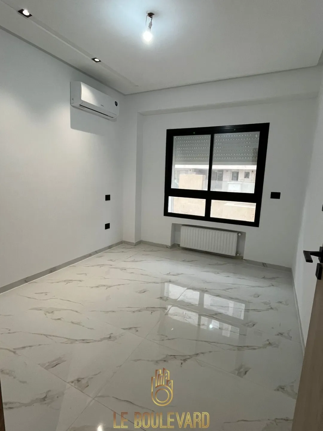 A vendre Appartement S+2 avec terrasse à Nouvelle Soukra , Ariana