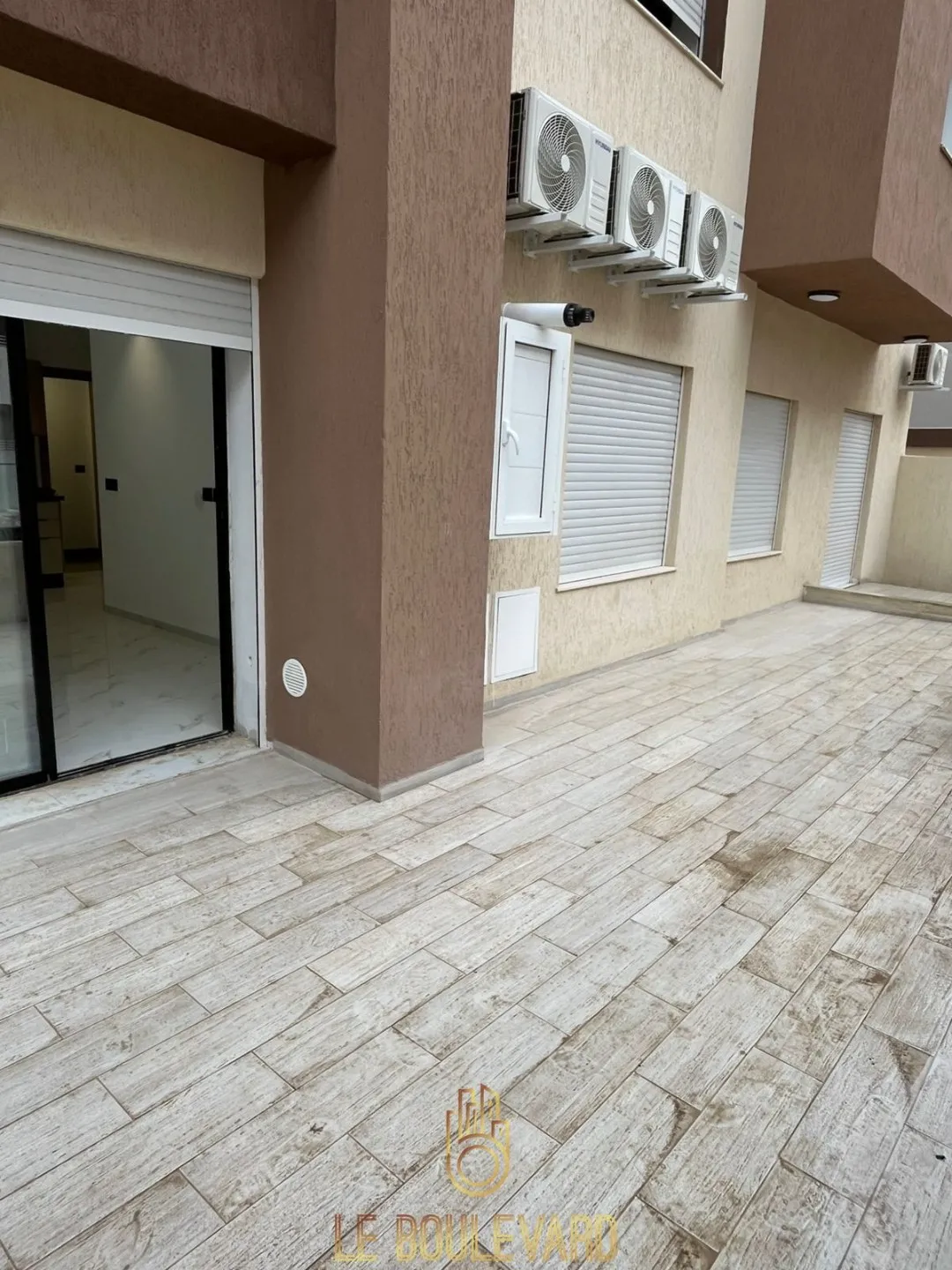 A vendre Appartement S+2 avec terrasse à Nouvelle Soukra , Ariana