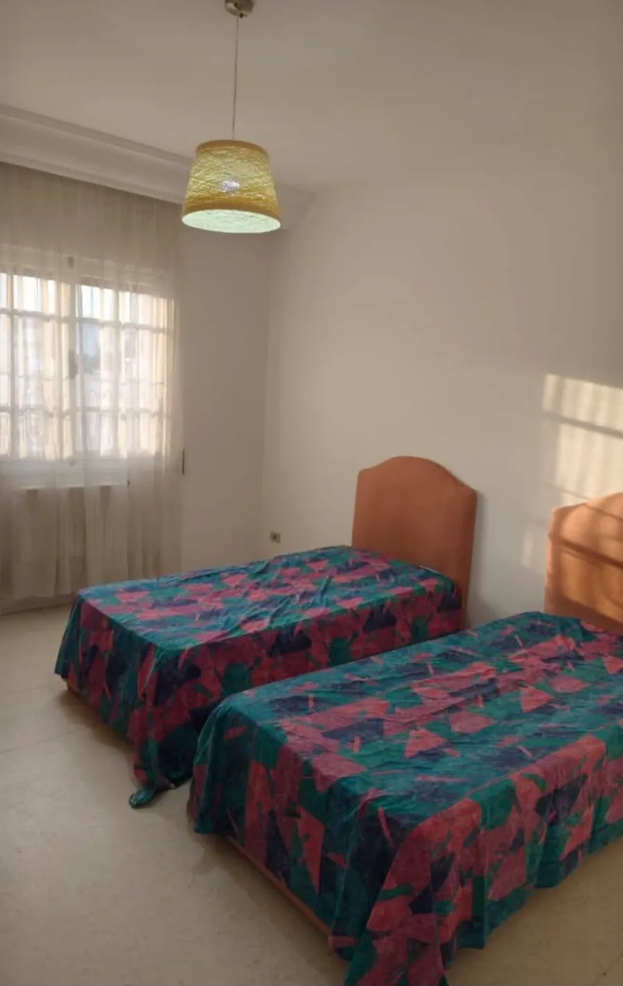 Location S3 vide à Ennasr 1