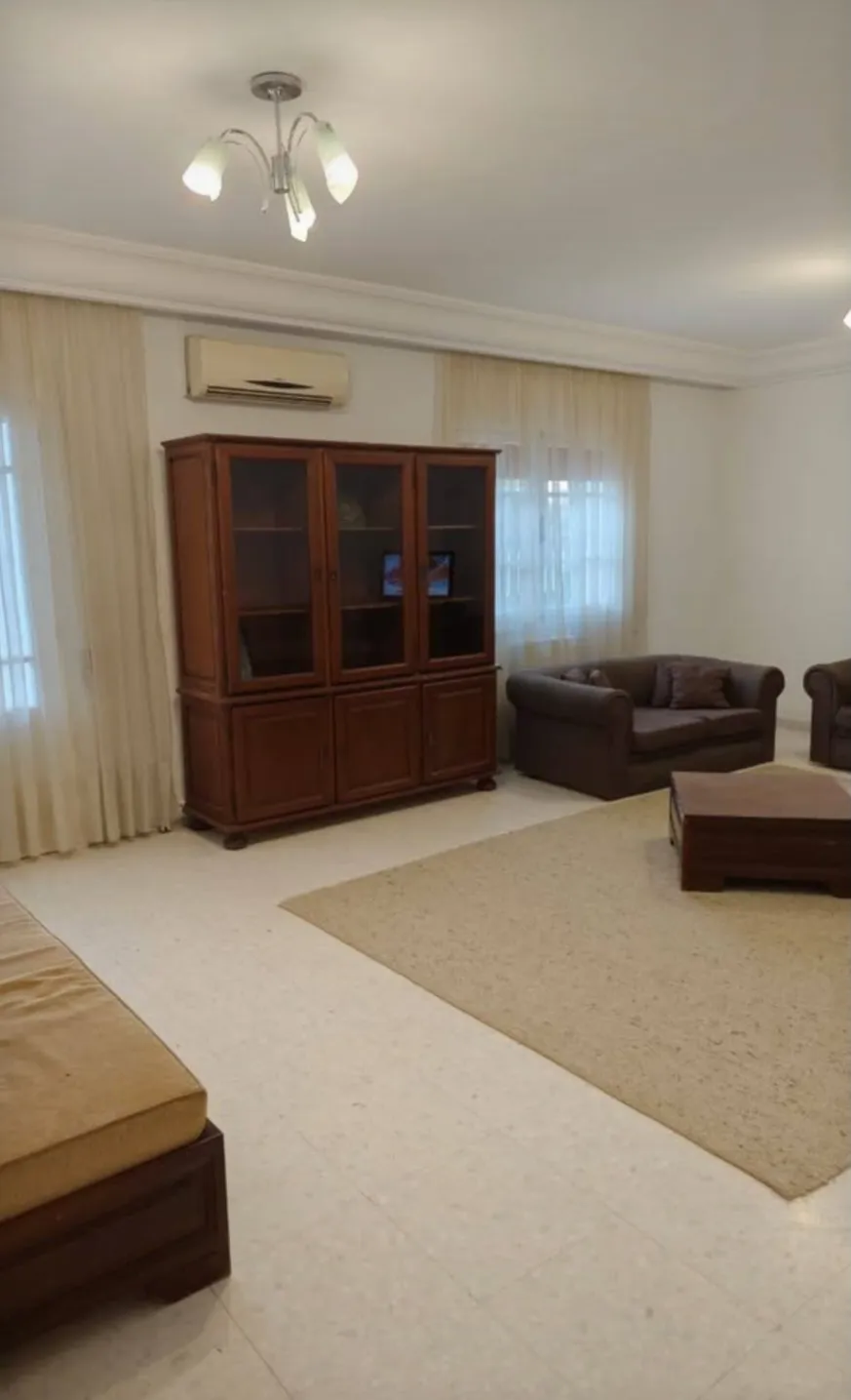 Location S3 vide à Ennasr 1