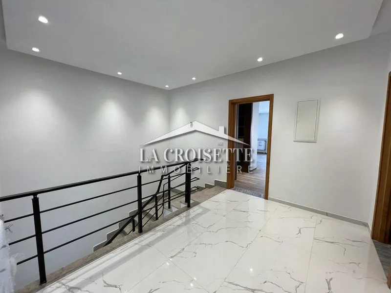 Villa s4 avec piscine à La Soukra MVL1311