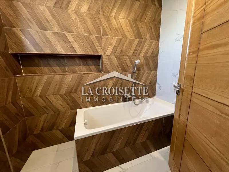 Villa s4 avec piscine à La Soukra MVL1311