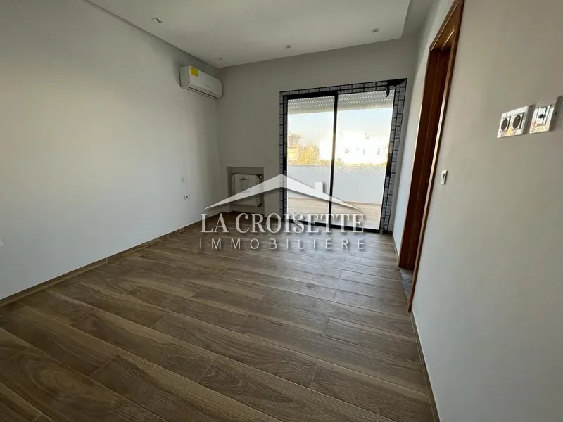 Villa s4 avec piscine à La Soukra MVL1311