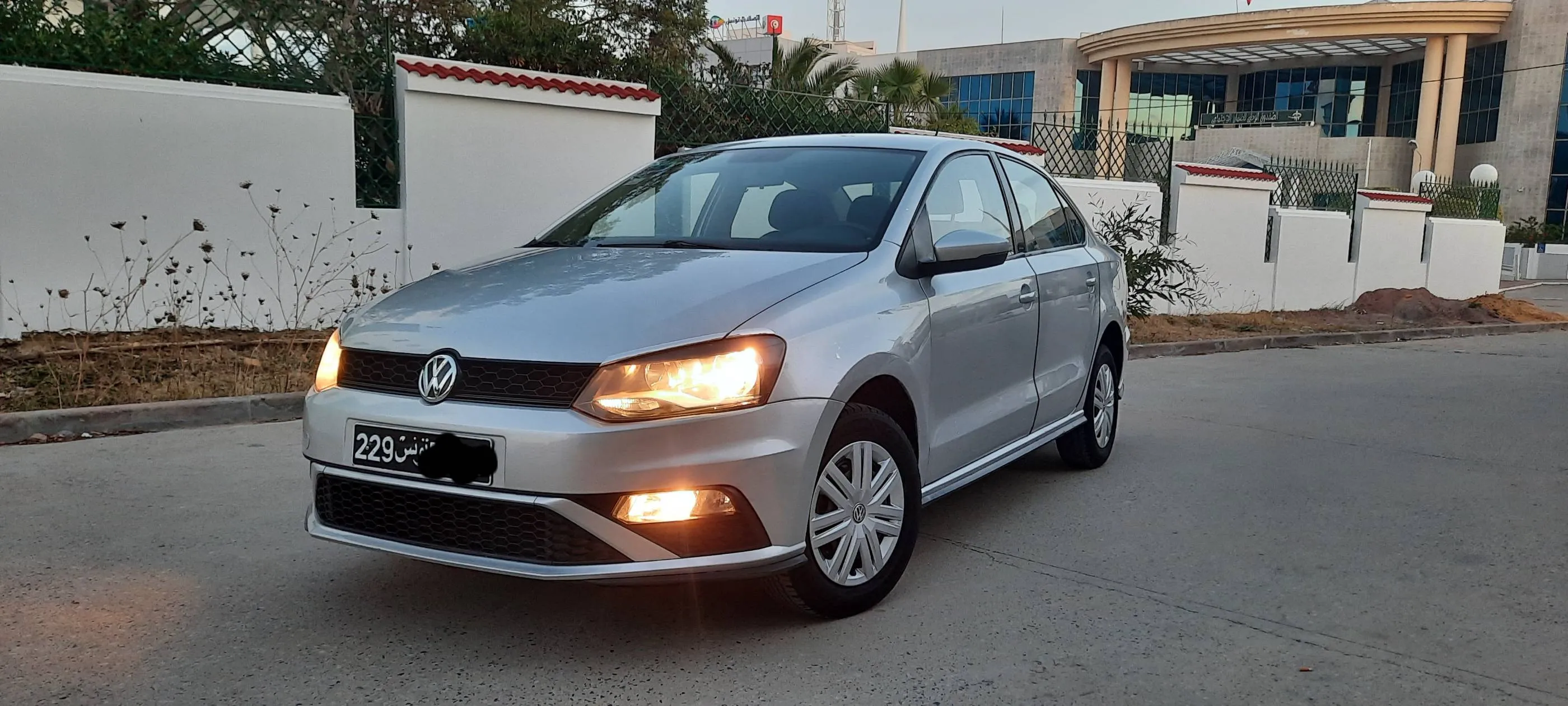 Polo sedan etat origine 4cylindres 5cv essence 1.4L Tl :28431642