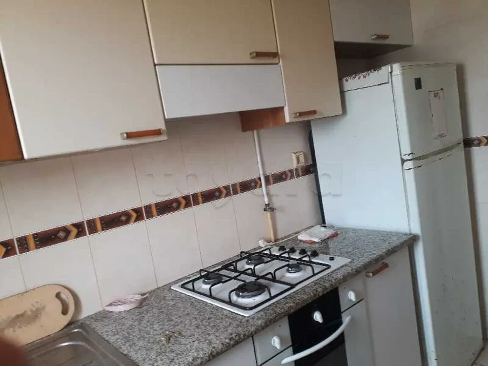 un appartement s+1 richement meublé a louer situé a ennacer 2 a coté zen