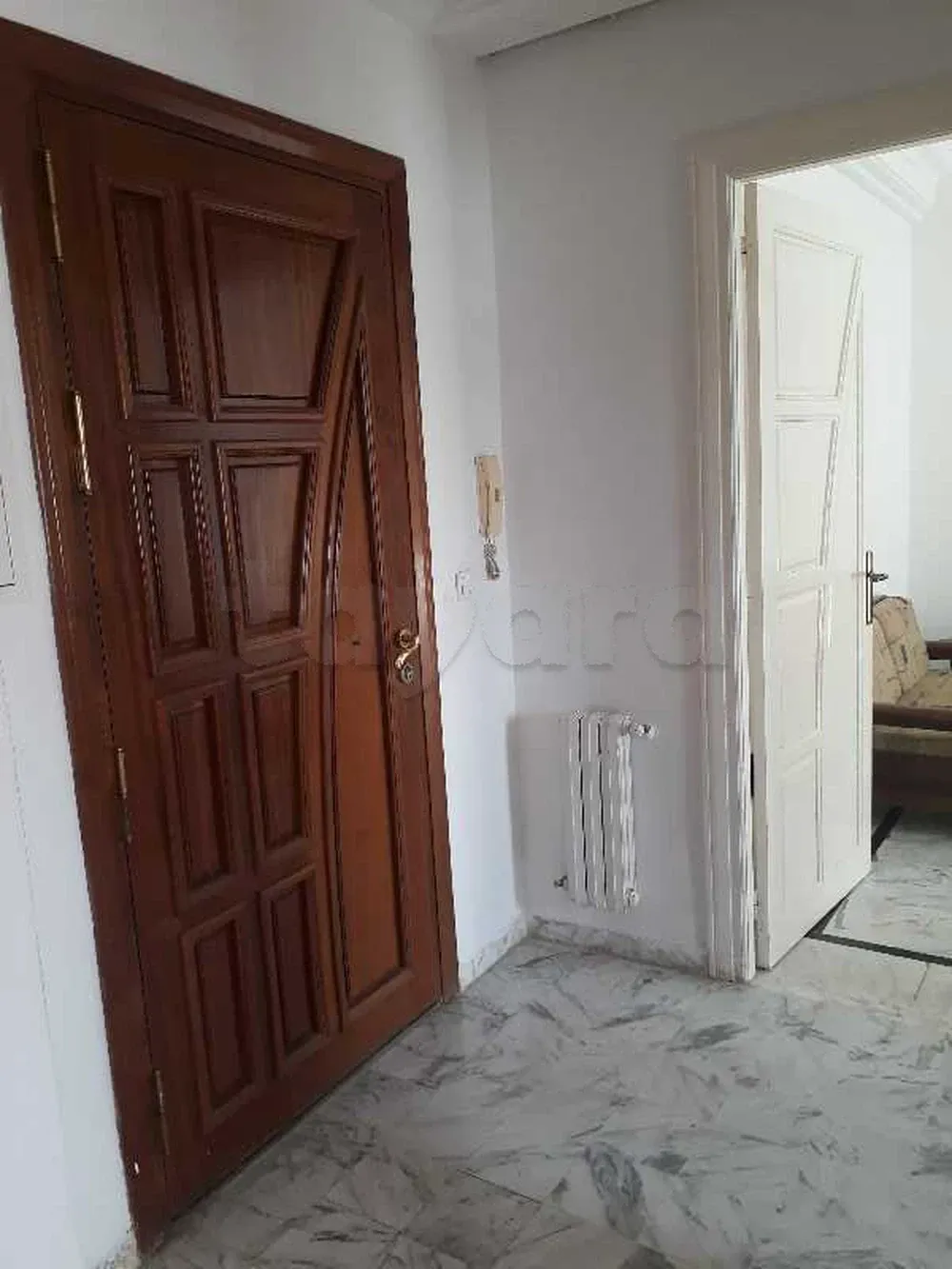 un appartement s+1 richement meublé a louer situé a ennacer 2 a coté zen