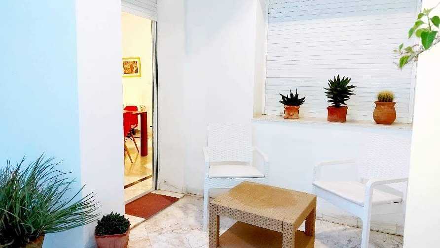 Cité Ennasr2  à louer S+2 meublé à l'année 