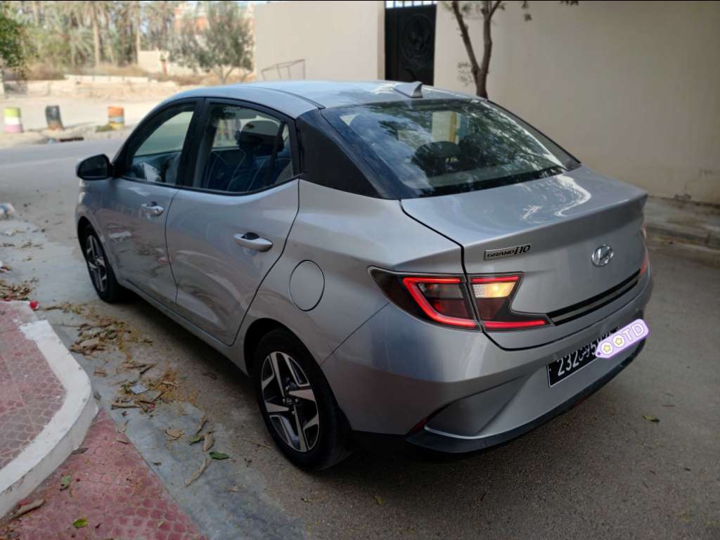 HYUNDAI GRANDE i10 ESSENCE Tel 40884251 