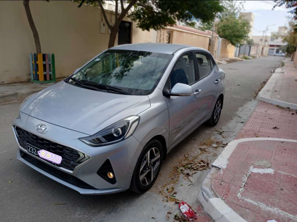 HYUNDAI GRANDE i10 ESSENCE Tel 40884251 