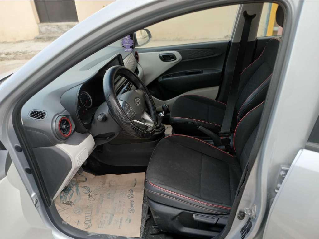 HYUNDAI GRANDE i10 ESSENCE Tel 40884251 