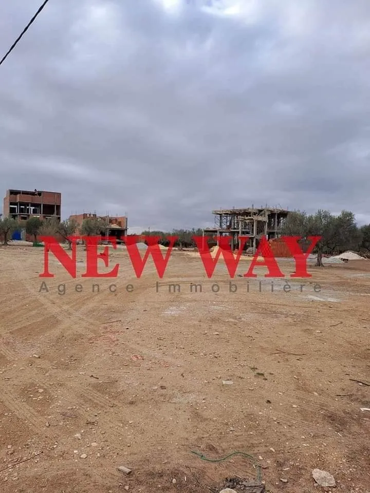 Terrain Fait le Coin à Hammem Sousse en Face Mosquée Sahaba