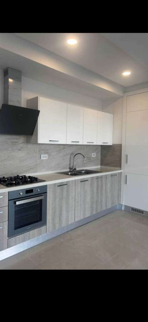 À Vendre | Superbe Appartement S+2 pied dans l’eau à Chatt Meriem