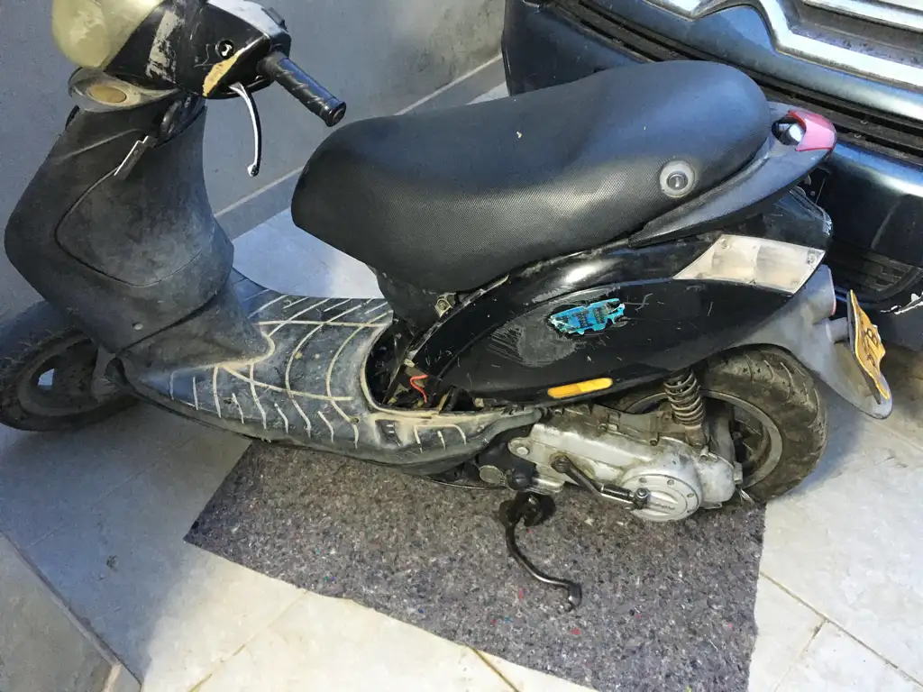 Piqggio zip 4t