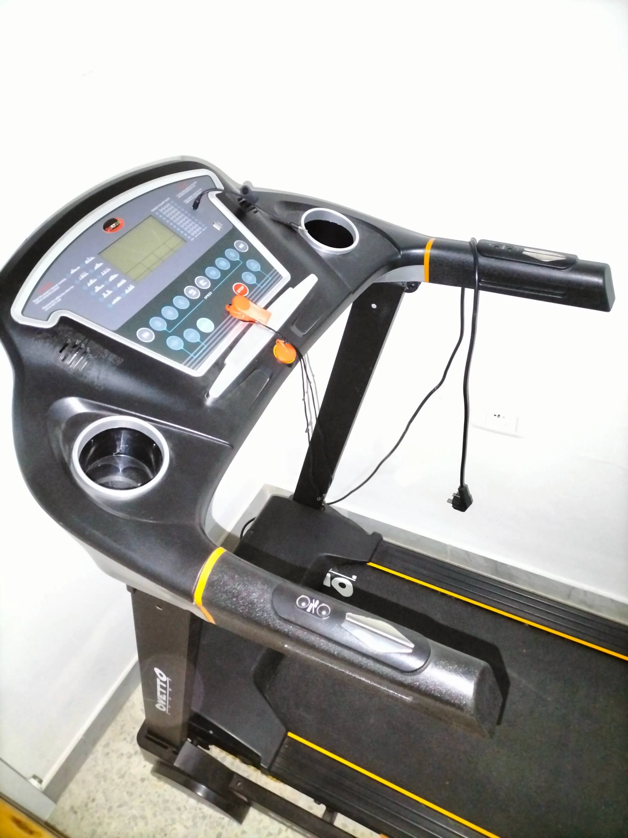 Tapis roulant ovetto 5005 et six pack care