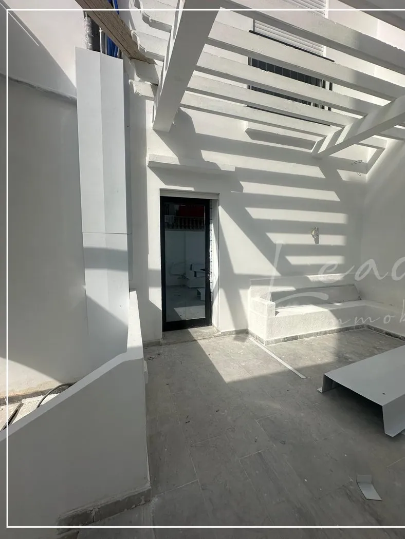 Villa S+6 moderne avec jardin à Manouba – 790 000 DT 🌿🏡