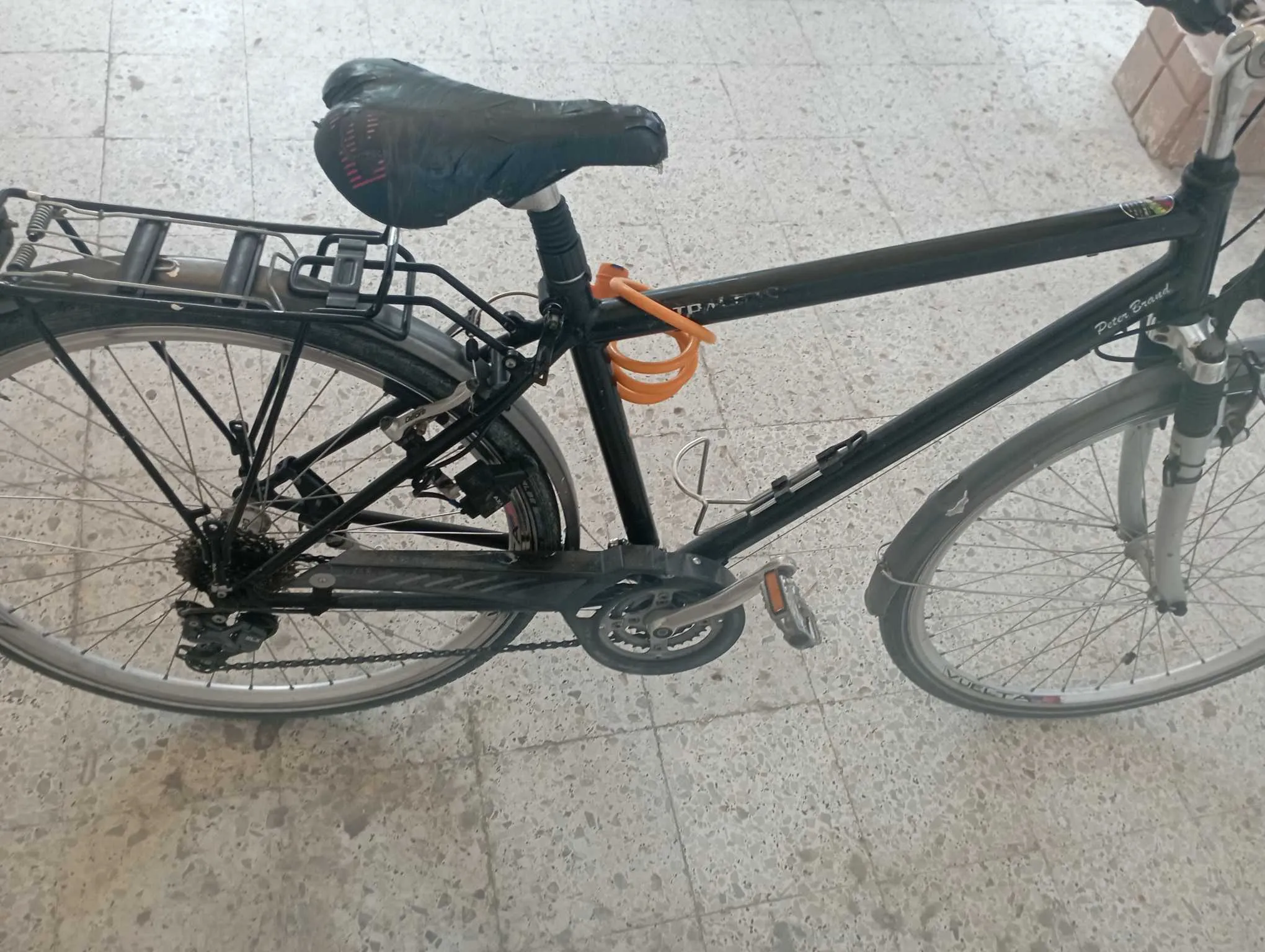 Vélo très bien Made Allemand  prix :650dt