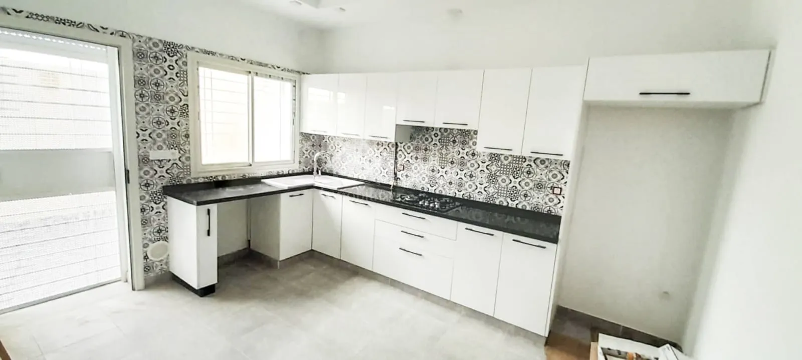 Une villa S+3 toute neuve à vendre à AFH Mrezga 51355351