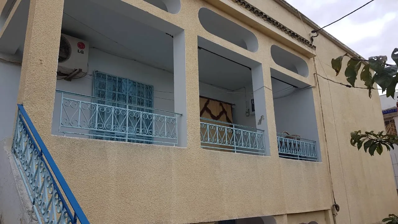 Grande maison a naasen