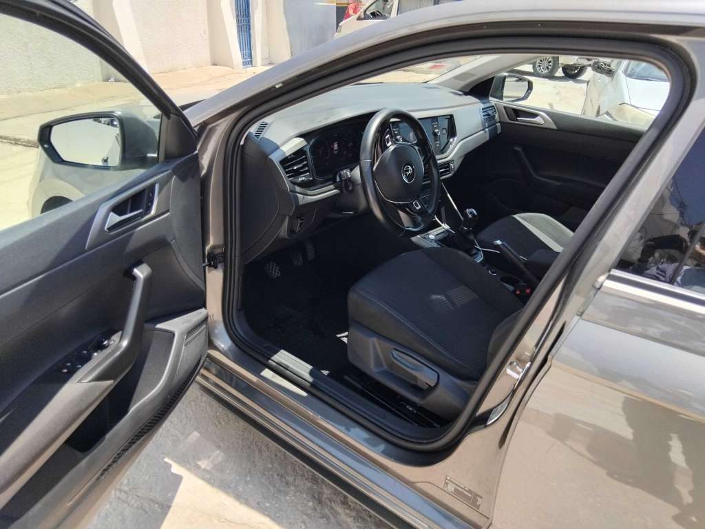 Polo 8 r line 2021