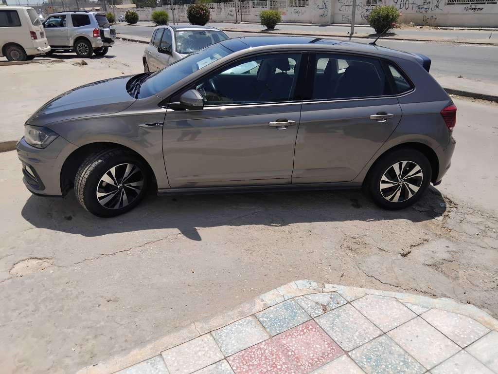 Polo 8 r line 2021