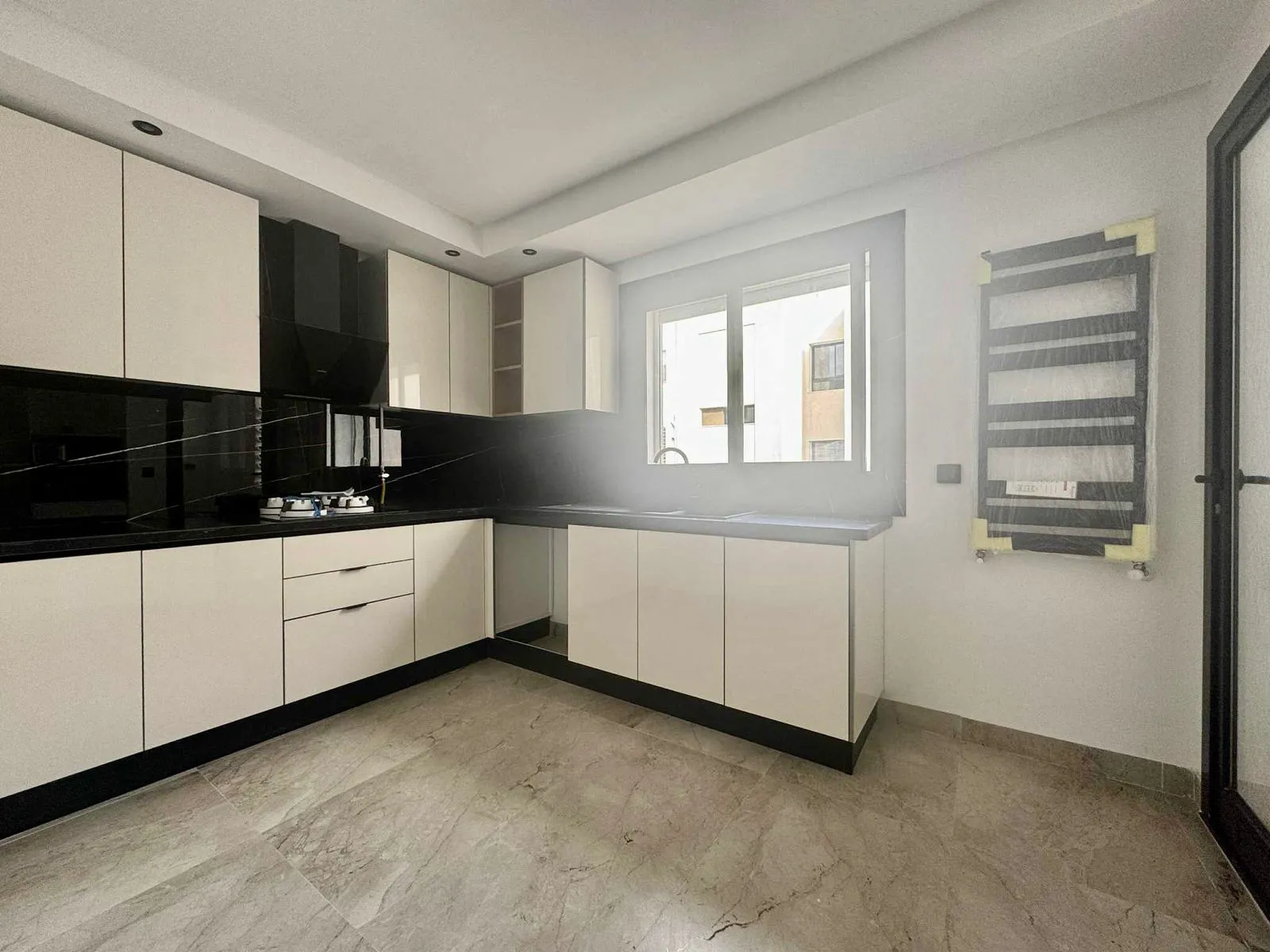 Appartement S+2 Jamais habité à Menzah 9C