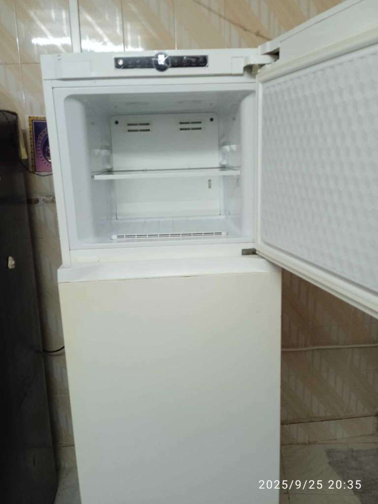 A vendre réfrigérateur BRAND 