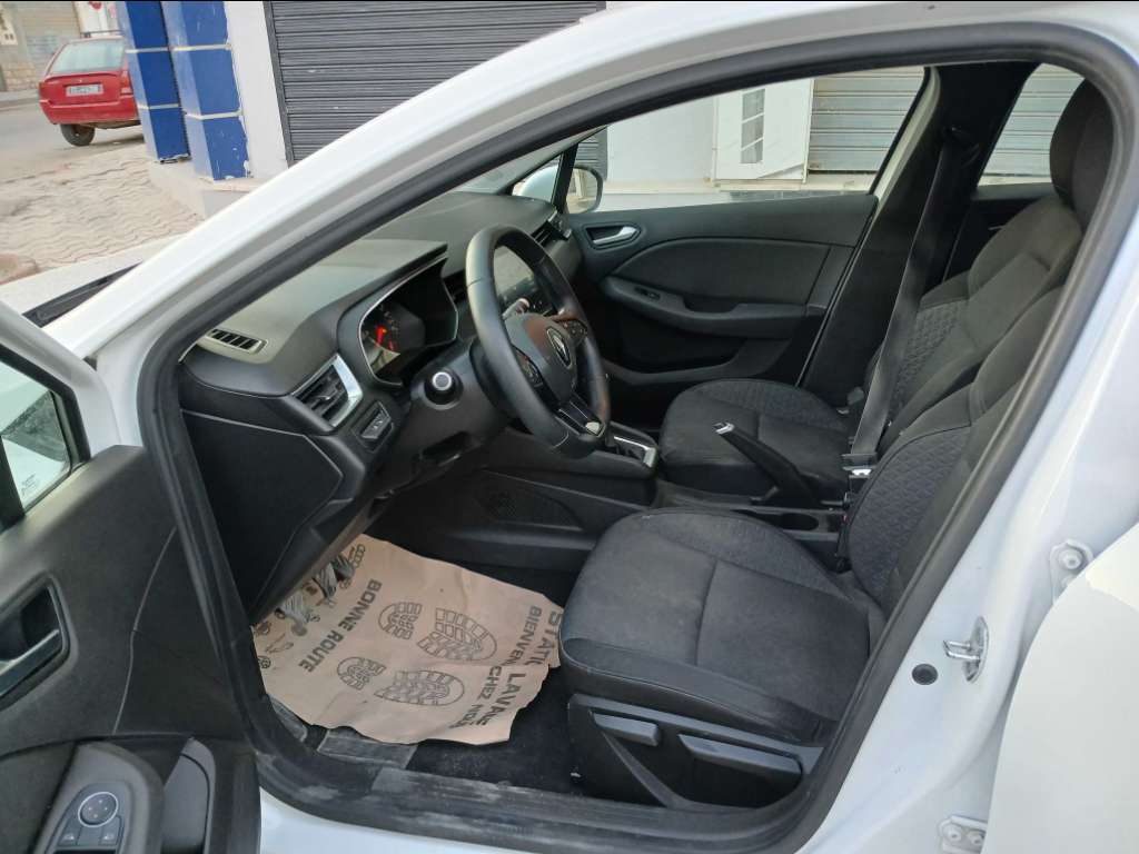 RENAULT CLIO 5 ESSENCE  