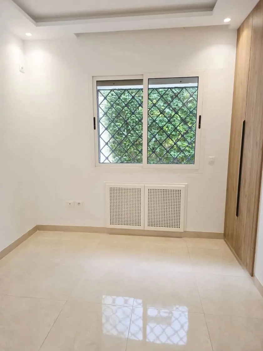 Une Belle Villa Plain-Pied Construite Sur Terrain 450m²