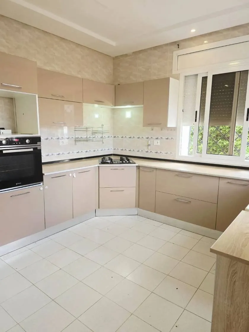 Une Belle Villa Plain-Pied Construite Sur Terrain 450m²