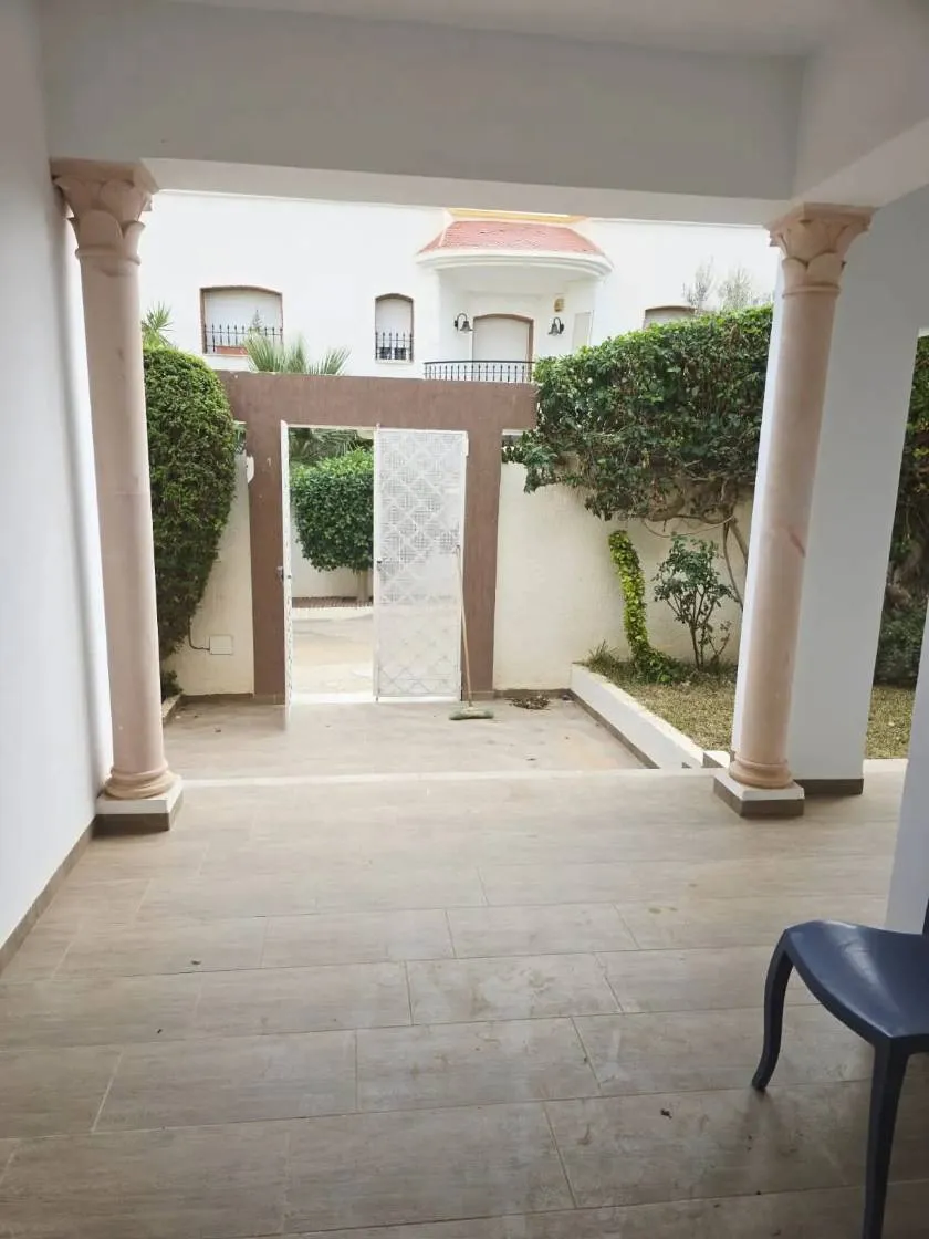 Une Belle Villa Plain-Pied Construite Sur Terrain 450m²