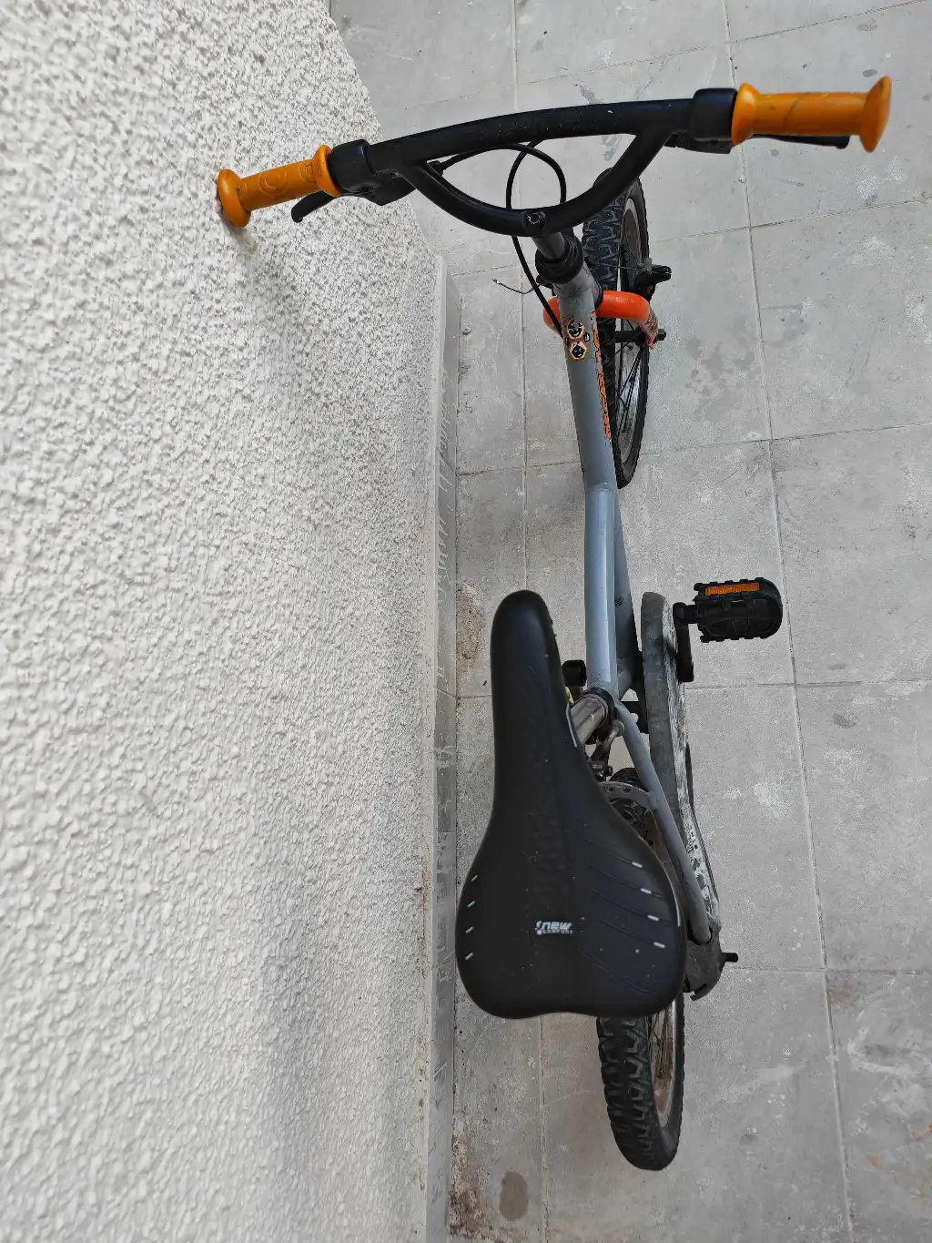 À vendre velo 16 pouces comme neuf soum forsa