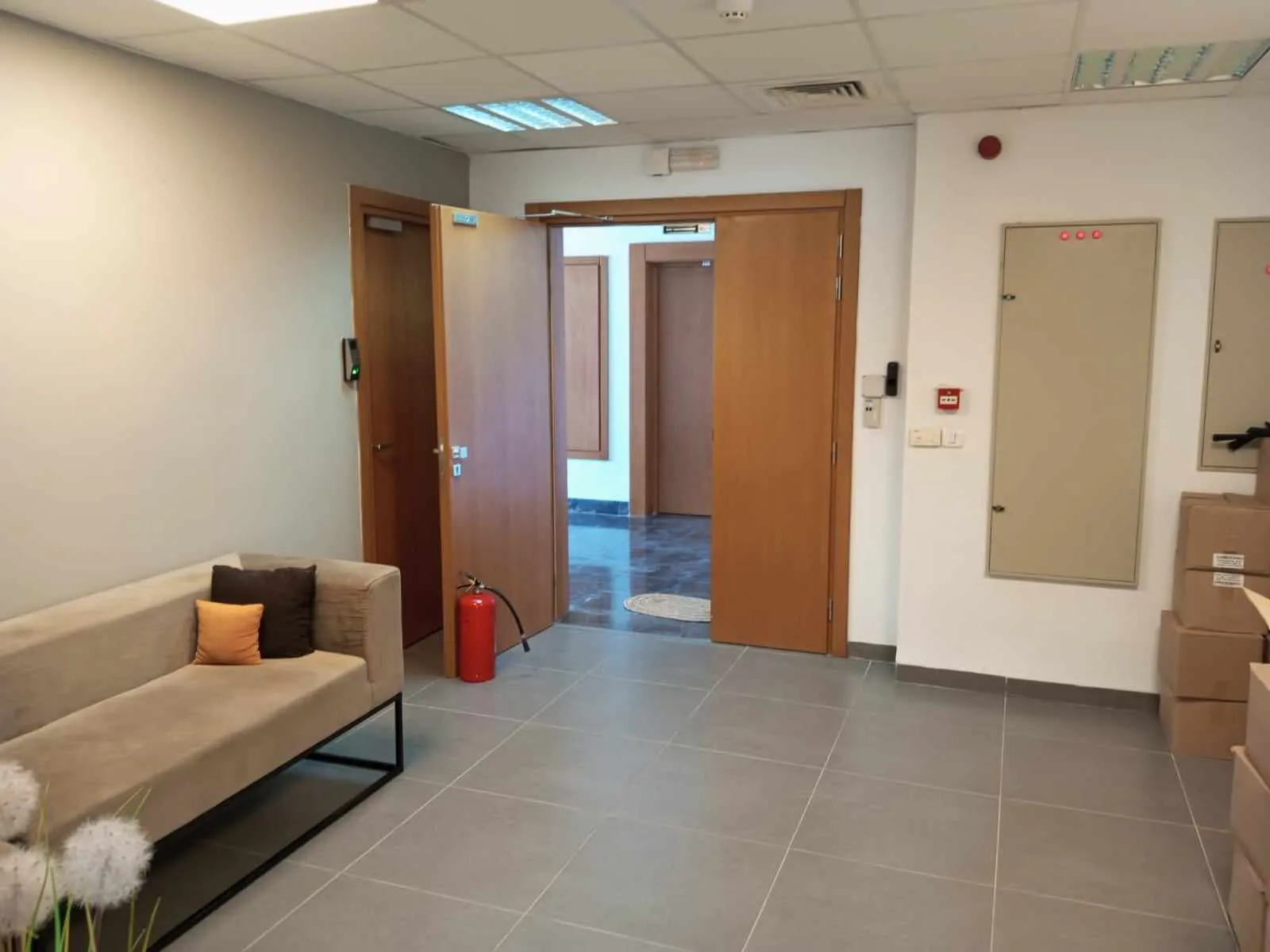 Super bureau 286 m² au lac 3 kram