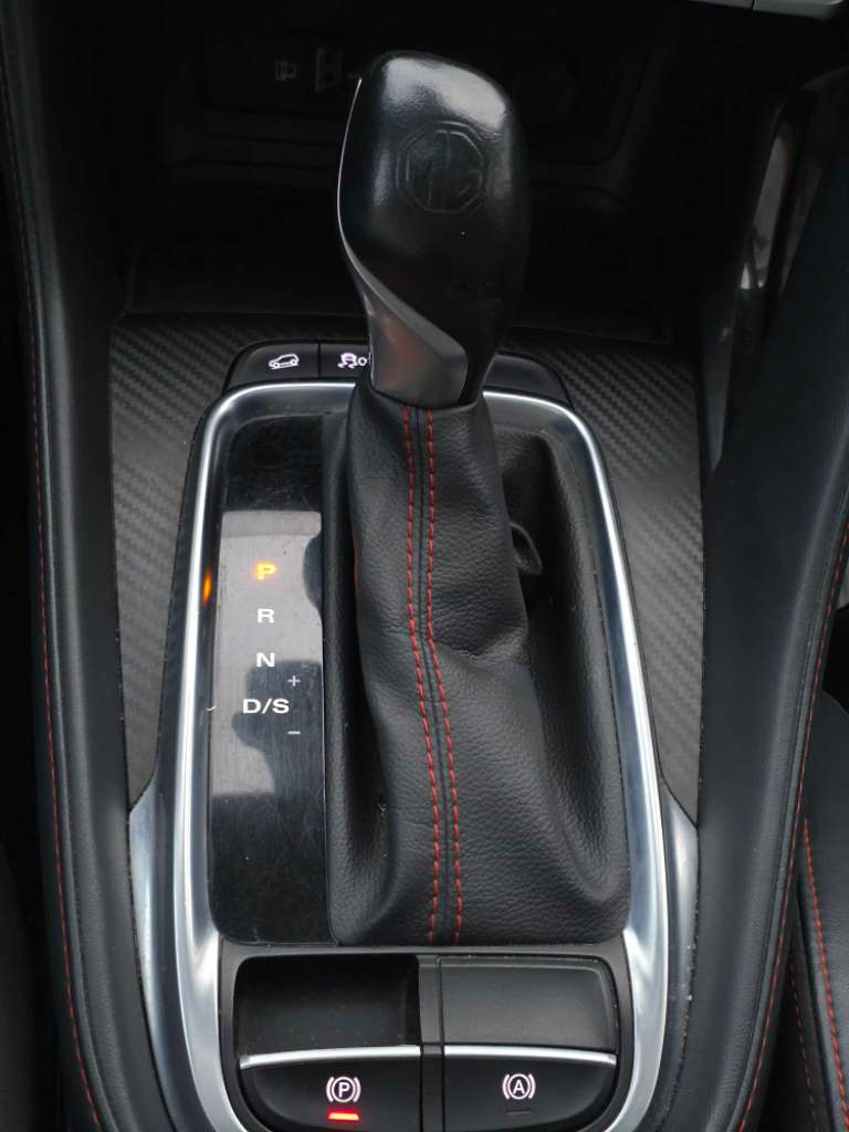 MG ZS TROPHY ( FAIBLE KILOMETRES)