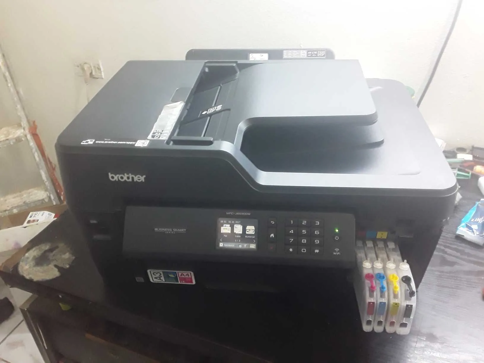 Imprimante multifonction 4 en1 jet d encre A3 et A4 brother MFC J6530 DW WIFI AVEC KIT 