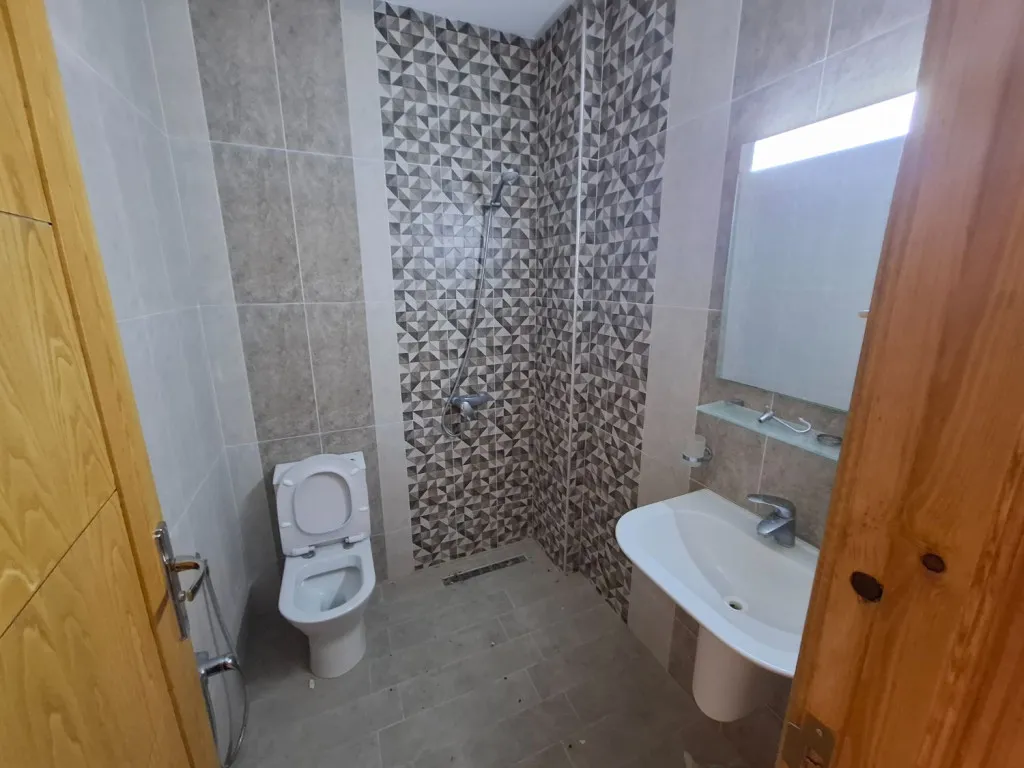 Appartement S+1 à louer à Mourouj 6 – 2ᵉ étage, complexe privé, près du kiosque Agil