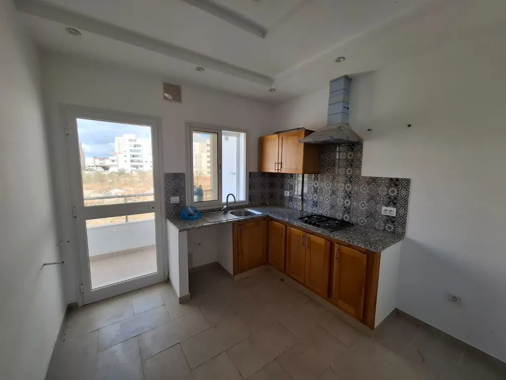 Appartement S+1 à louer à Mourouj 6 – 2ᵉ étage, complexe privé, près du kiosque Agil