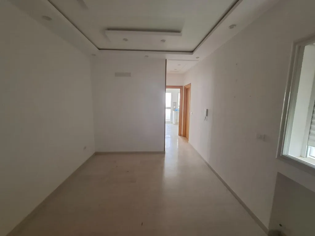Appartement S+1 à louer à Mourouj 6 – 2ᵉ étage, complexe privé, près du kiosque Agil