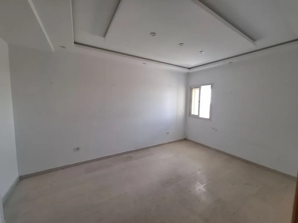 Appartement S+1 à louer à Mourouj 6 – 2ᵉ étage, complexe privé, près du kiosque Agil