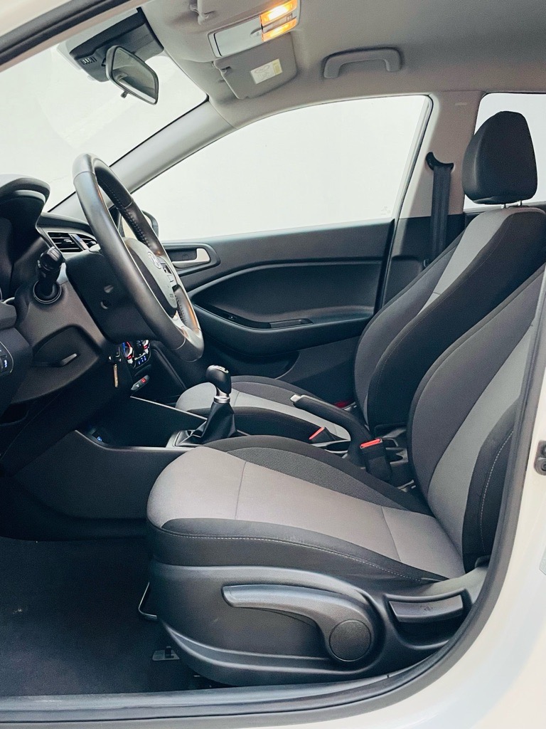 HYUNDAI i20 Fin serie 254