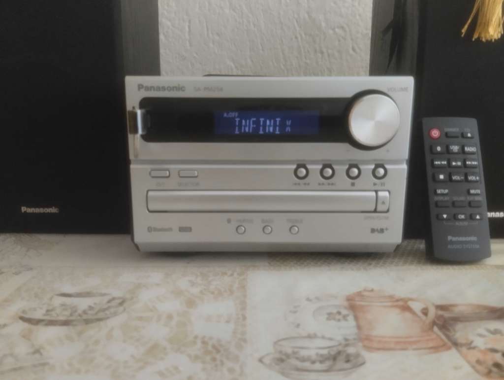 Hifi Panasonic Bluetooth steaming music dab