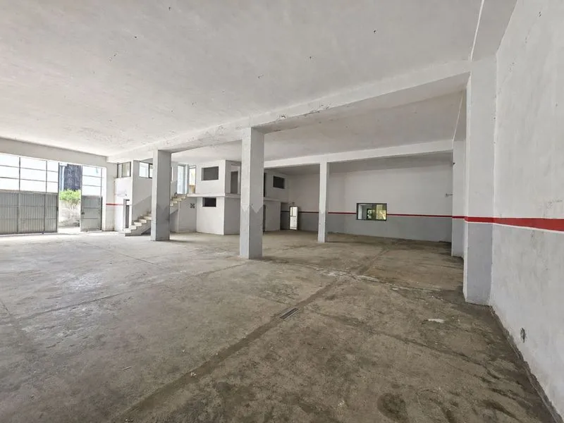 Dépôt de 1 100 m² à louer à El Mghira 3